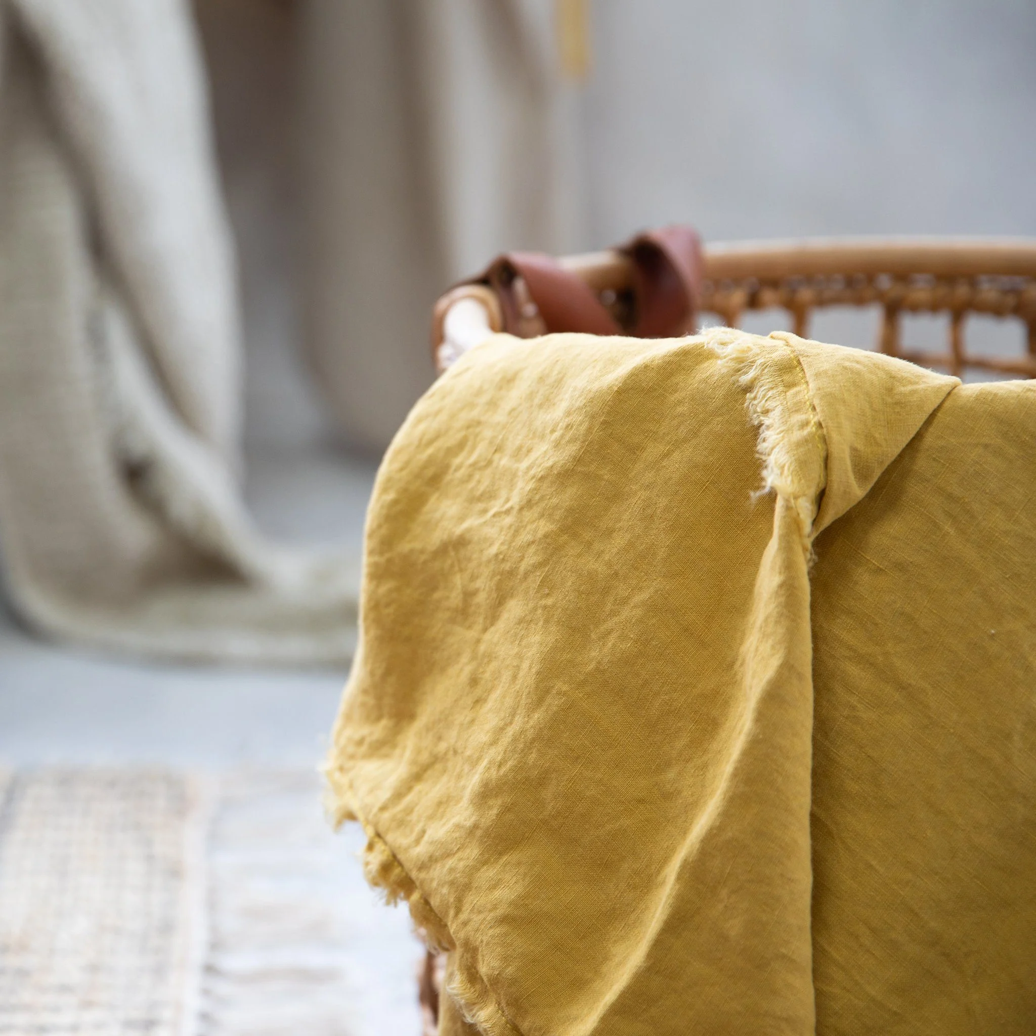 Plaid Reversibile in Puro Lino a Frange Tinta Unita - Zeff Nomade - Image 3
